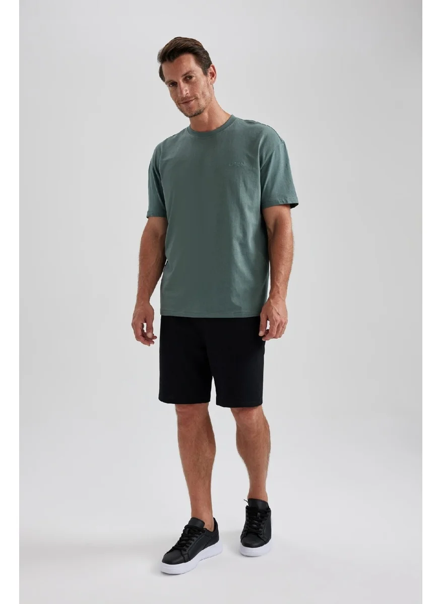 ديفاكتو Men's Green Regular Fit Straight Cut Crew Neck 100% Cotton Short Sleeve T-Shirt B0662AXNS