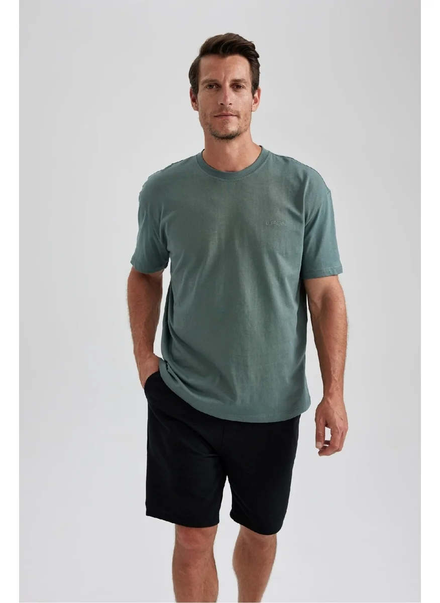 ديفاكتو Men's Green Regular Fit Straight Cut Crew Neck 100% Cotton Short Sleeve T-Shirt B0662AXNS