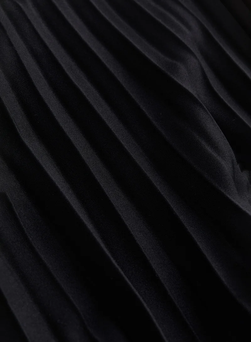 H&M Pleated Skirt