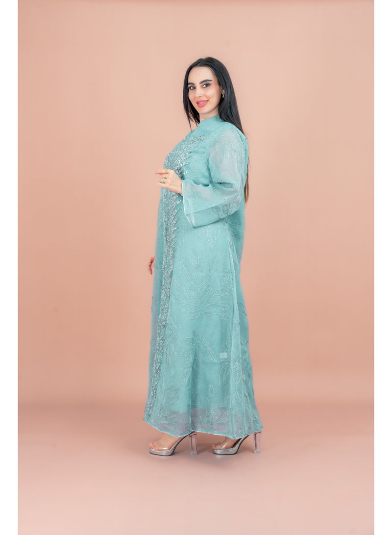 اكسا جلابية انيقة لؤلؤ ونقوش - Image 3