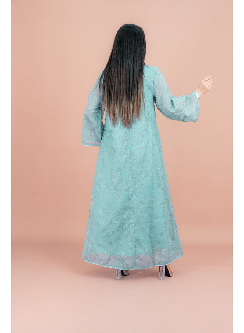 اكسا جلابية انيقة لؤلؤ ونقوش - Image 2