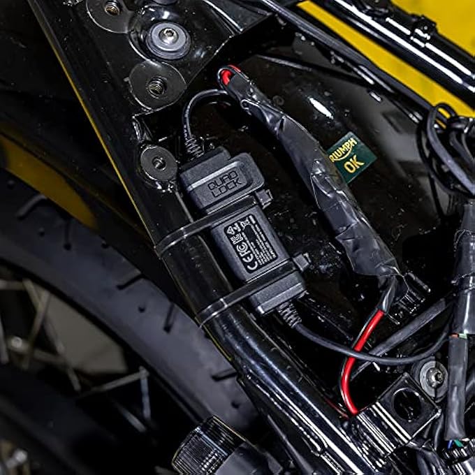 QUAD LOCK 12V Waterproof Smart Usb Adapter For Motorcycles Boats And Caravans - Image 5