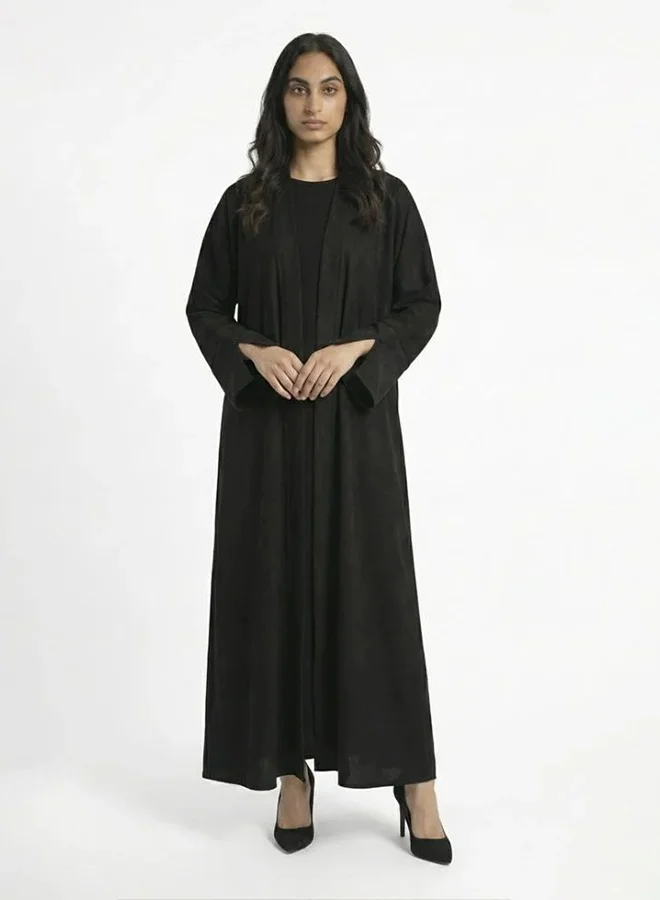 HAWRAA ABAYA Black winter abaya made of suede fabric