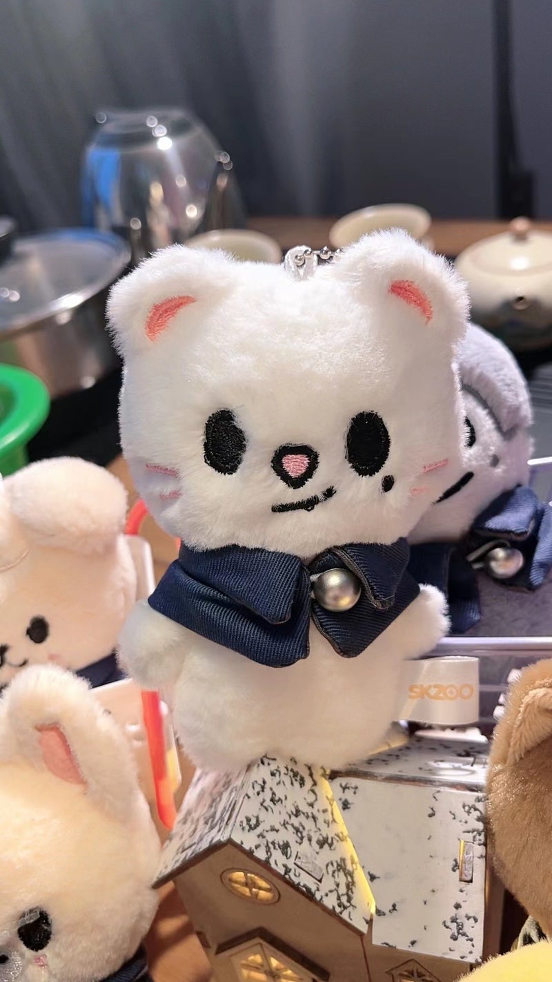 in stock SKZ Street Children Key Doll Han Zhi City Magic School Doll Clothes Keychain Small Doll White Cat Skirt Keychain