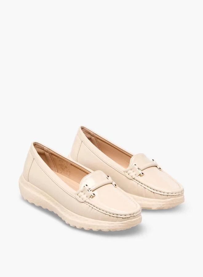 لو كونفورت Women Metal Accent Loafers