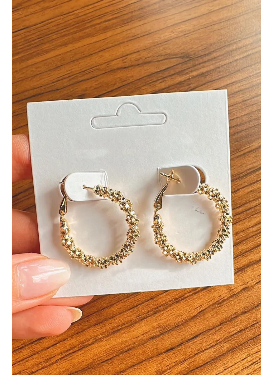 باهلس Gold Color Hoop Earrings