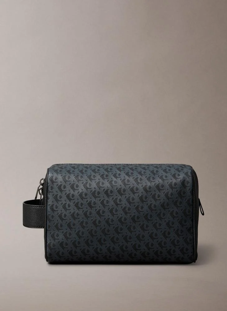 كالفن كلاين جينز Monogram Logo Toiletry Bag