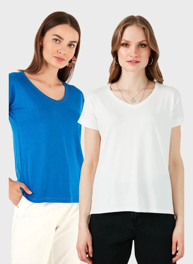 ليلا بلوزة نسائية بياقة على شكل حرف ، قصة مريحة، تفاصيل فتحات جانبية، عبوة من قطعتين