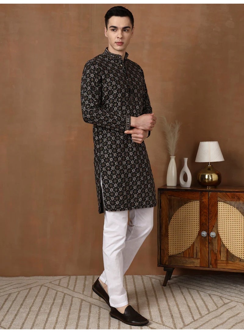 Devoiler Mens Black Embellished Cotton Kurta Set - Image 2