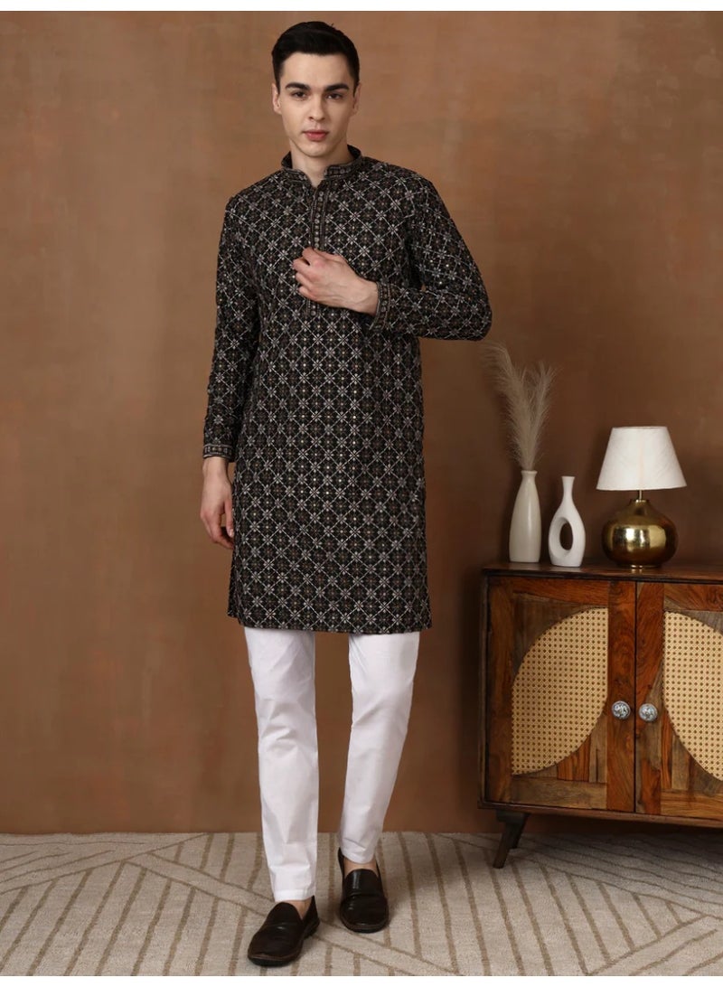 Devoiler Mens Black Embellished Cotton Kurta Set - Image 3