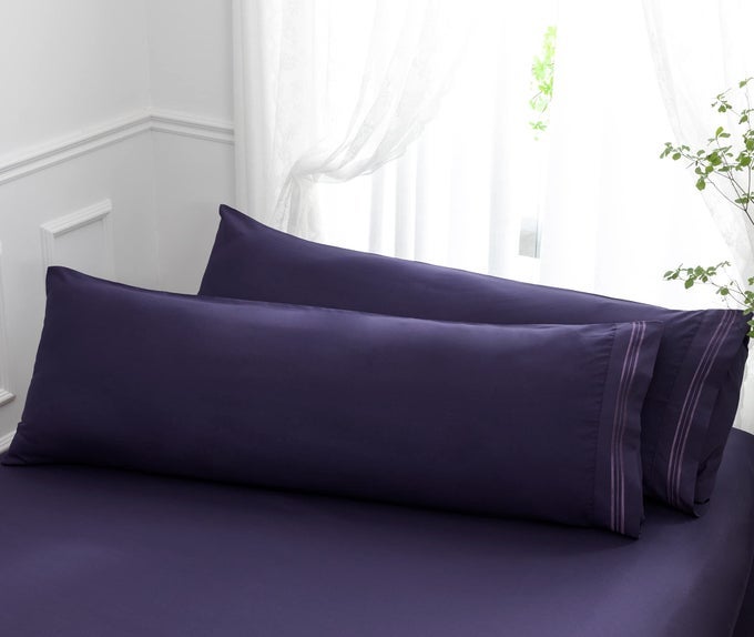 MICROFIBER PILLOW CASES BODY SIZE SET OF 21800 THREAD COUNT ULTRA SOFT PURPLE PILLOWCASES WRINKLE RESISTANT PILLOW COVERS WITH ENVELOPE CLOSURE 21 X 54