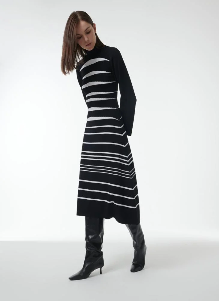 Leem Monochrome Knitted Dress - Shorter Length