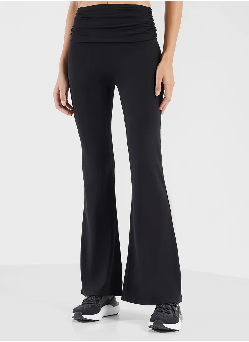 FRWD Fitted Seamless Vest & Foldover Flare Leggings Set
