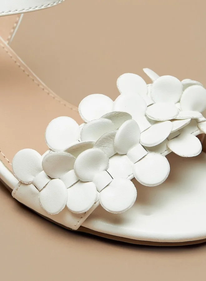 فلورا بيلا من شو إكسبرس Girls Applique Detail Block Heeled Sandals With Hook And Loop Closure