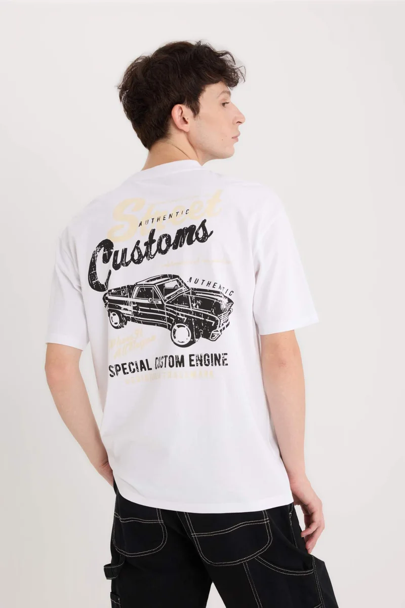 ديفاكتو Boxy Fit Crew Neck Back Printed T-Shirt