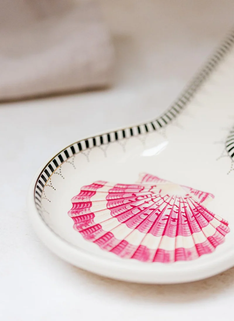 YVONNE ELLEN Shell Spoon Rest