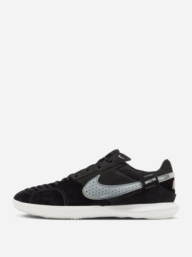 Nike Streetgato Low-Top Football Shoes - Image 5