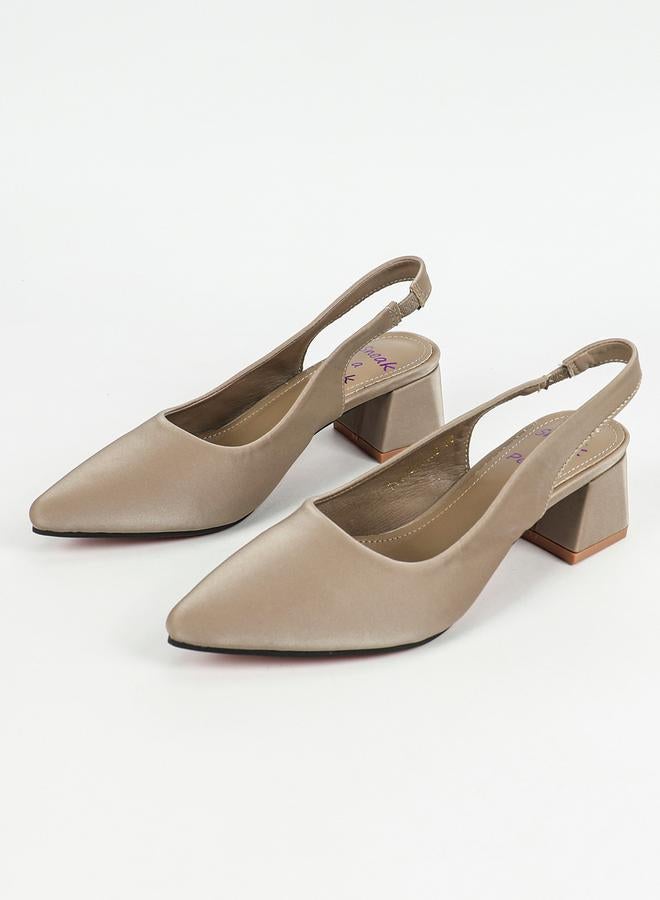 سنيك ايه بيك حذاء رسمي سادة بمقدمة مدببة - Image 5