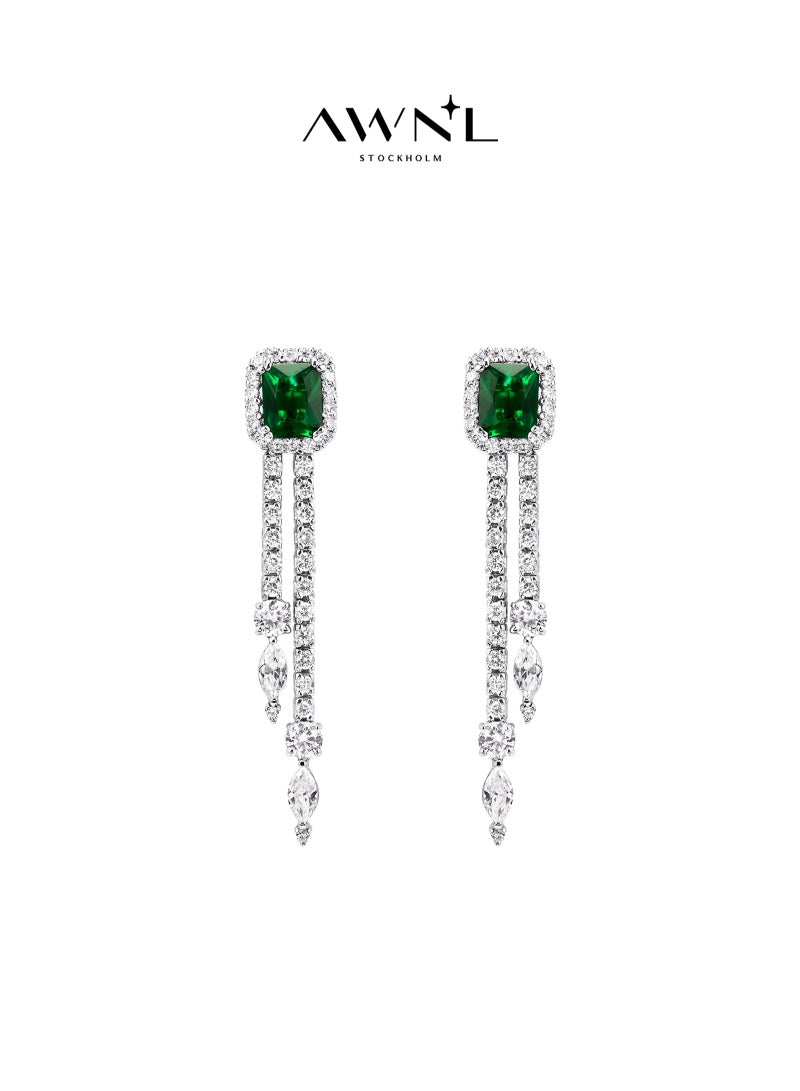 AWNL Timeless Majesty Women's Earrings - Eardrop with Green CZ Diamond and Sterling Silver, Middle East Exclusive Collection - Image 1