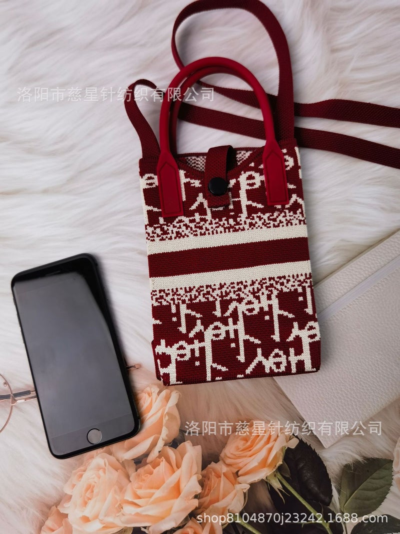 2025 Autumn New Style Girl'S Heart-Shaped Handbag For Carrying Mobile Phones, Knitted Crossbody Bag, Portable Textured Small Handbag - Image 1
