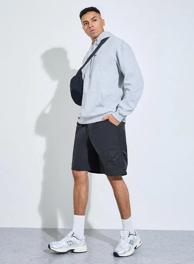 ستايلي Black Solid Drawstring Cargo Shorts