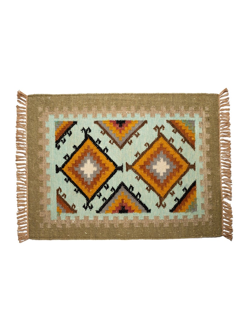 Luxury handmade Indian rug - Image 2