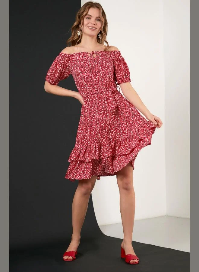 ليلا فستان ليلى كارمن بياقة مزينة بكشكشة للنساء