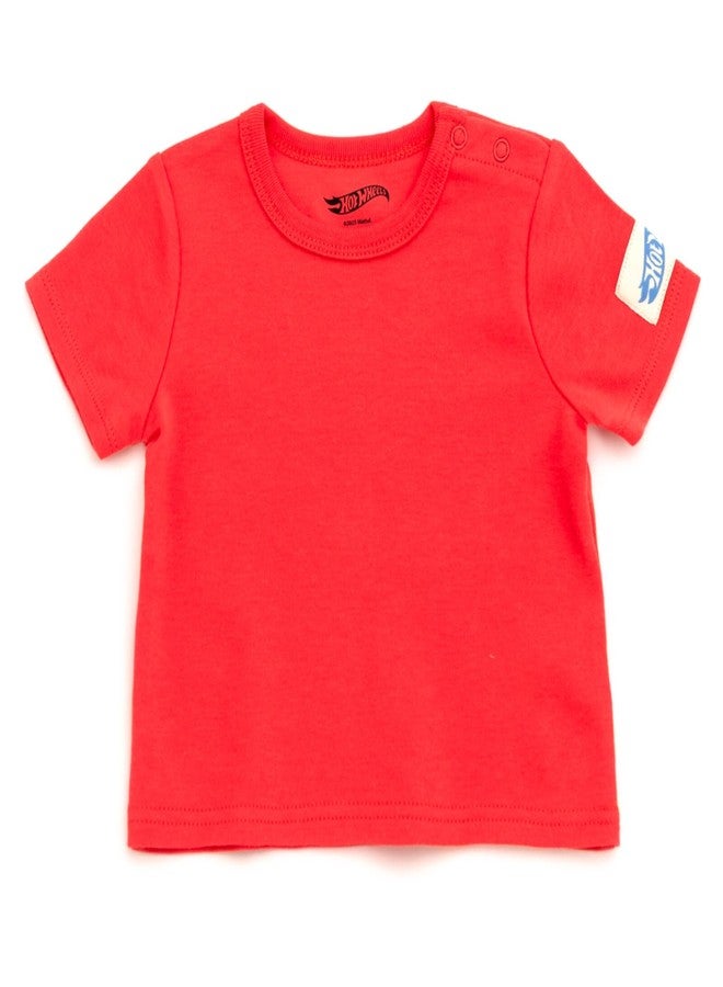 Hot Wheels طقم ملابس قصير للأطفال الرضع من هوت ويلز للأولاد، بياقة مربعة من تيري الفرنسي، مع تي شيرت وشورت، شعار أحمر/بيج 18 شهر - Image 3