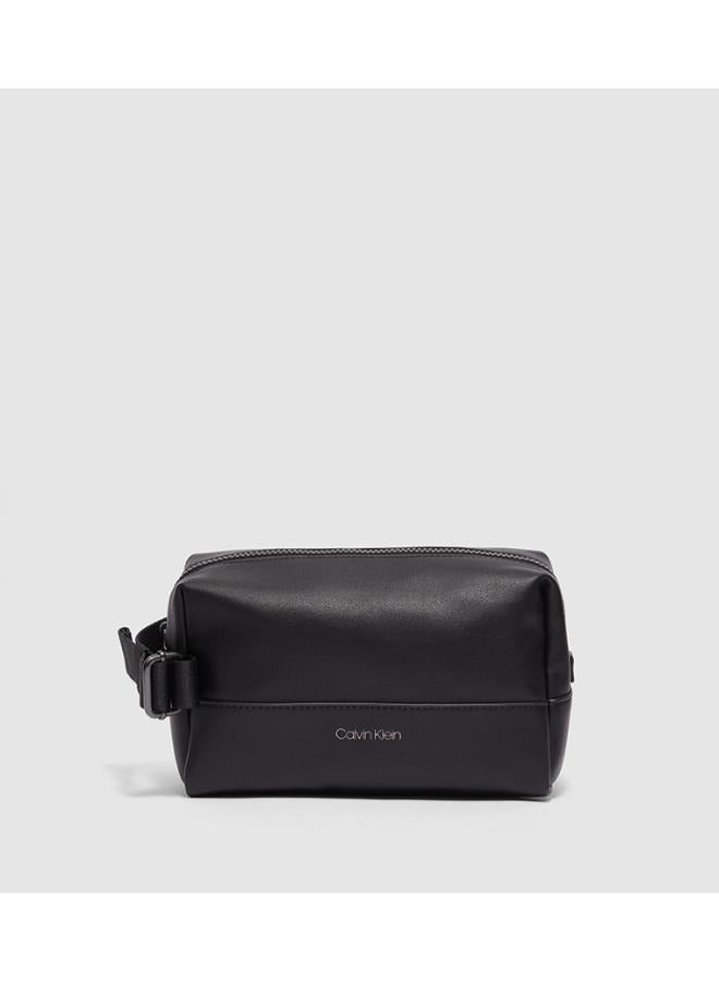 CALVIN KLEIN JEANS PLUS Calvin Klein Utility Napa CK Washbag Black, CK Black\menbag039  - Image 1
