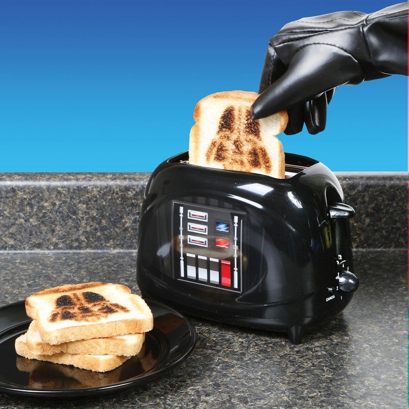 Uncanny Brands Star Wars Darth Vader Two-Slice Empire Toaster - Image 4