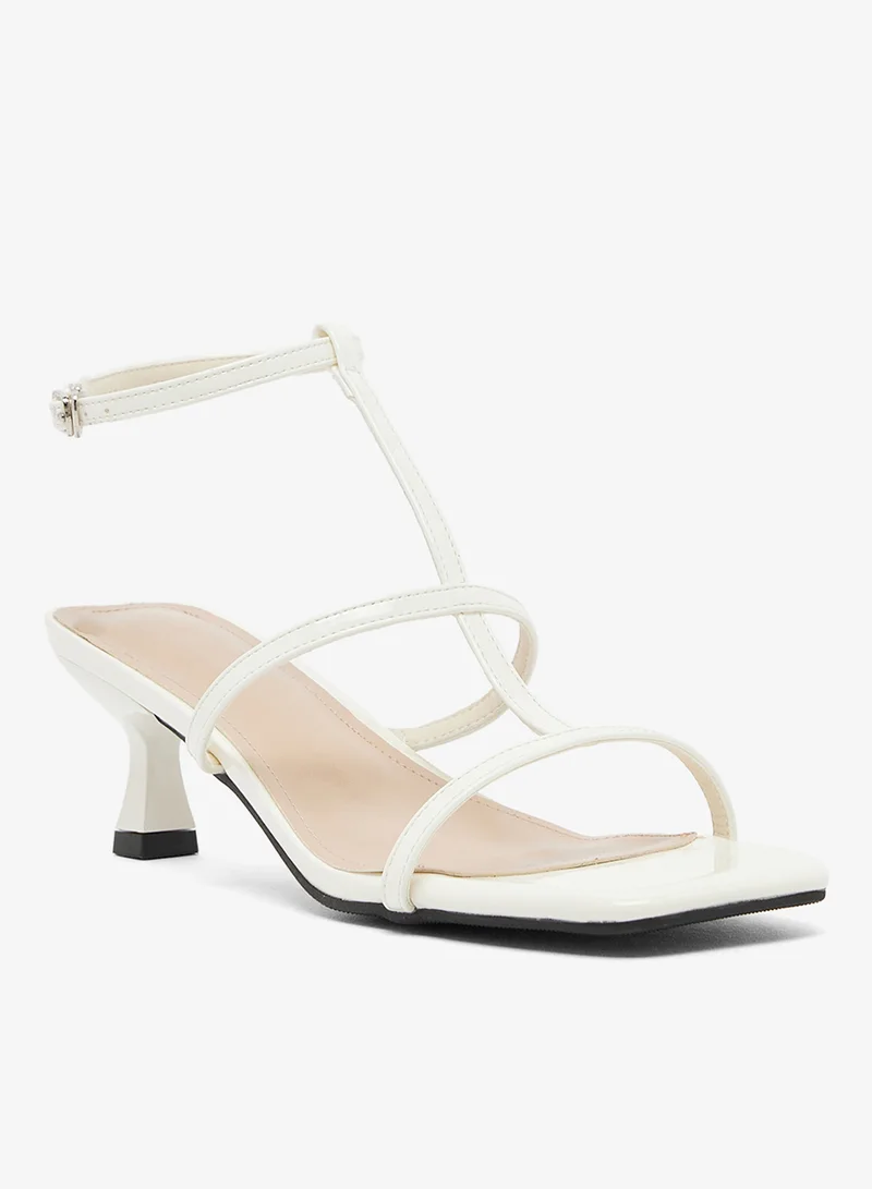 جينجر صنادل بكعب