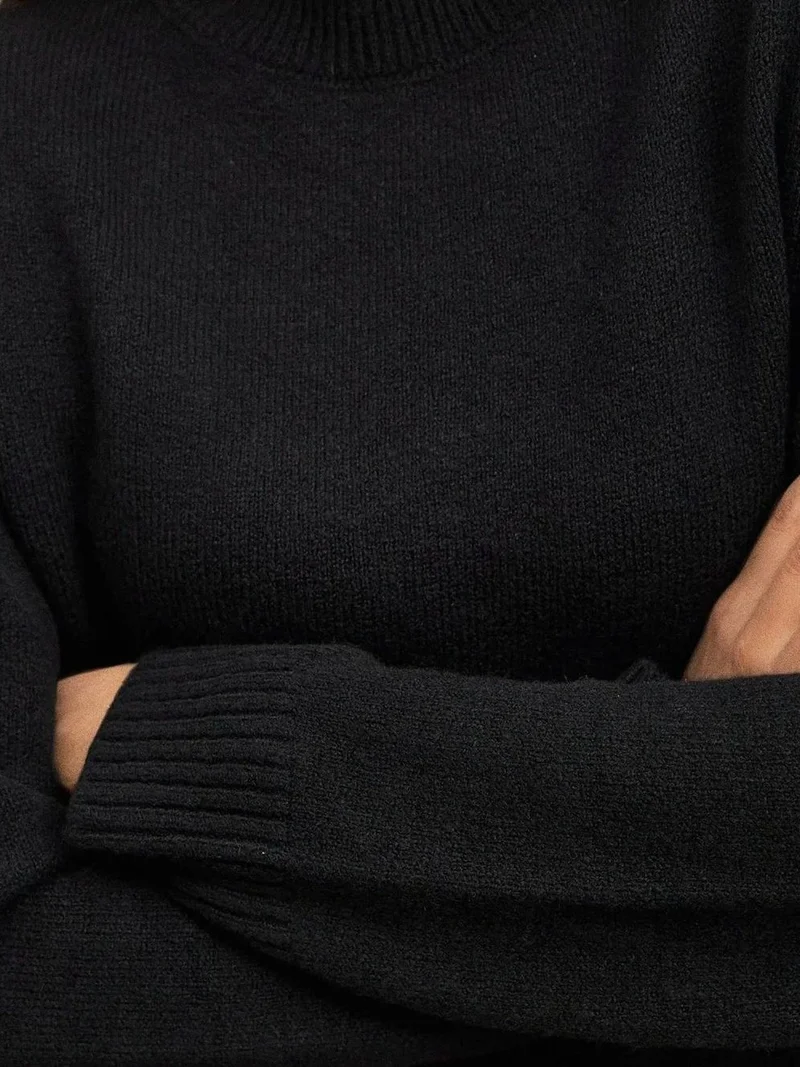 زوبعة كنزة صوفية مريحة بياقة دائرية