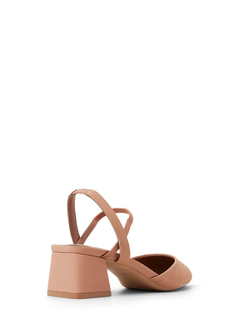 CALL IT SPRING Pointed toe pumps