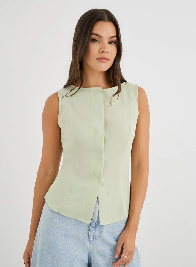 Styli Styli Solid Buttoned Sleeveless Waistcoat