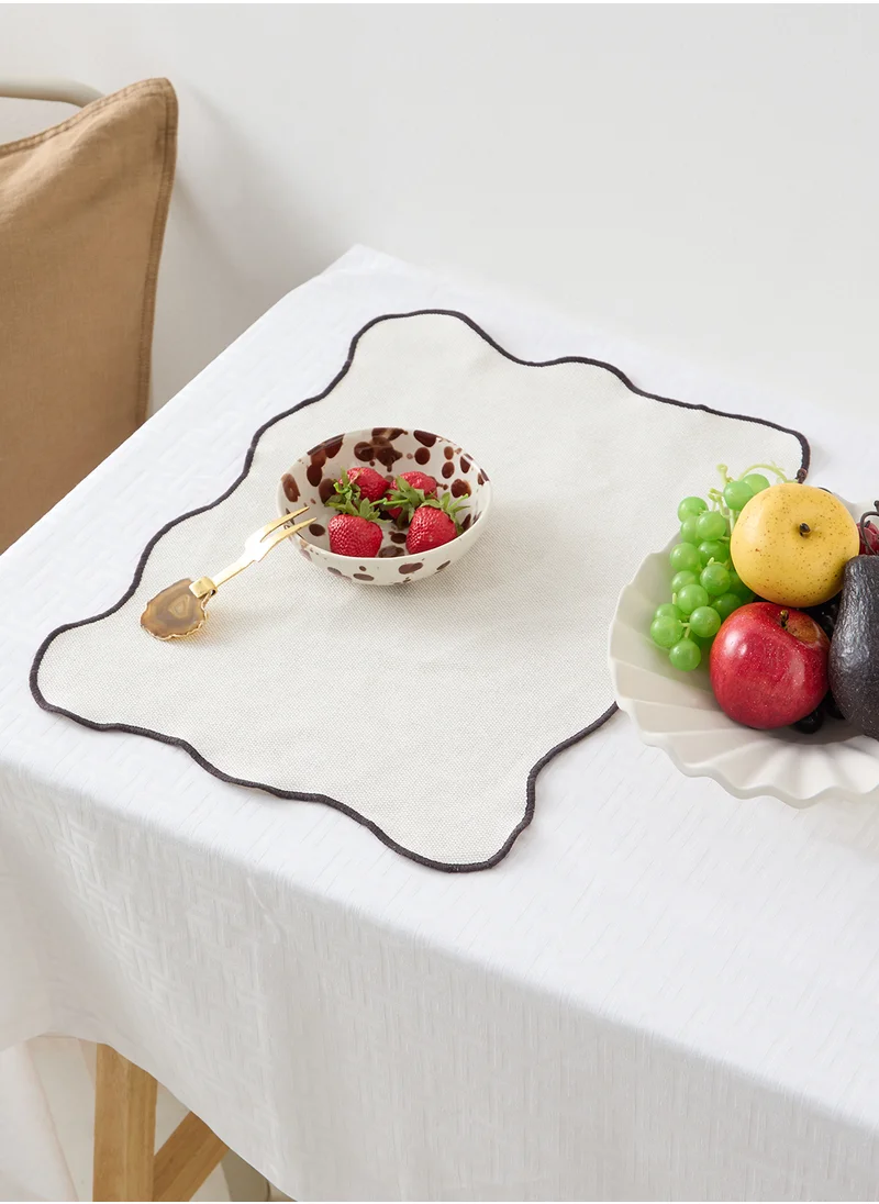 اتش اند ام 2-Pack Scallop-Edged Place Mats