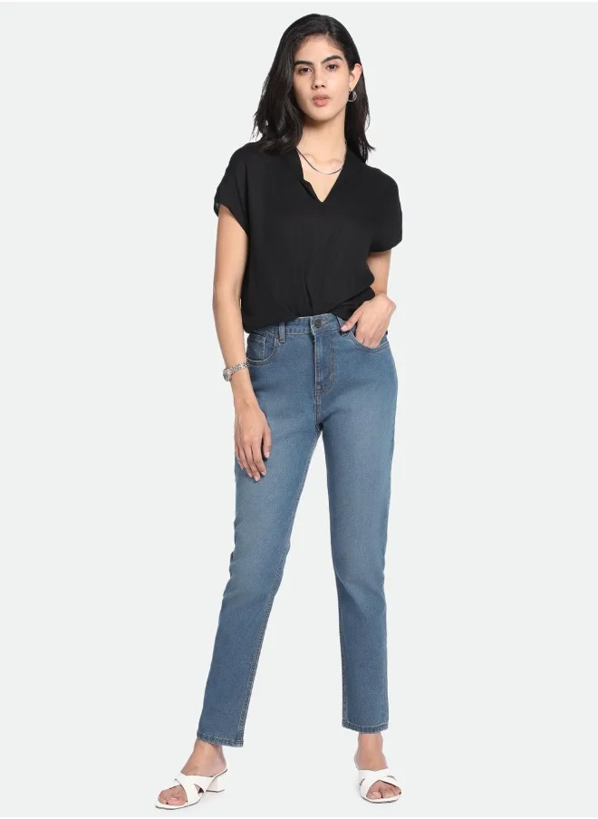 دينيس لينغو High Rise Slim Fit Indigo Jeans – Sleek and Modern