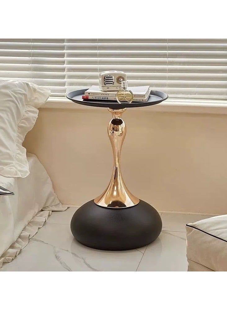 عربست طاولة جانبية معدنية 40 * 40 * 40 * 55 سم، طاولة جانبية مستديرة سوداء مصممة بشكل أنيق مع قاعدة معدنية قائمة بذاتها، مناسبة لغرفة المعيشة وغرفة النوم طاولة قهوة - Image 1