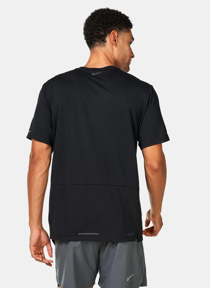 نايكي Men's Dri-FIT Rise 365 Running Division T-Shirt