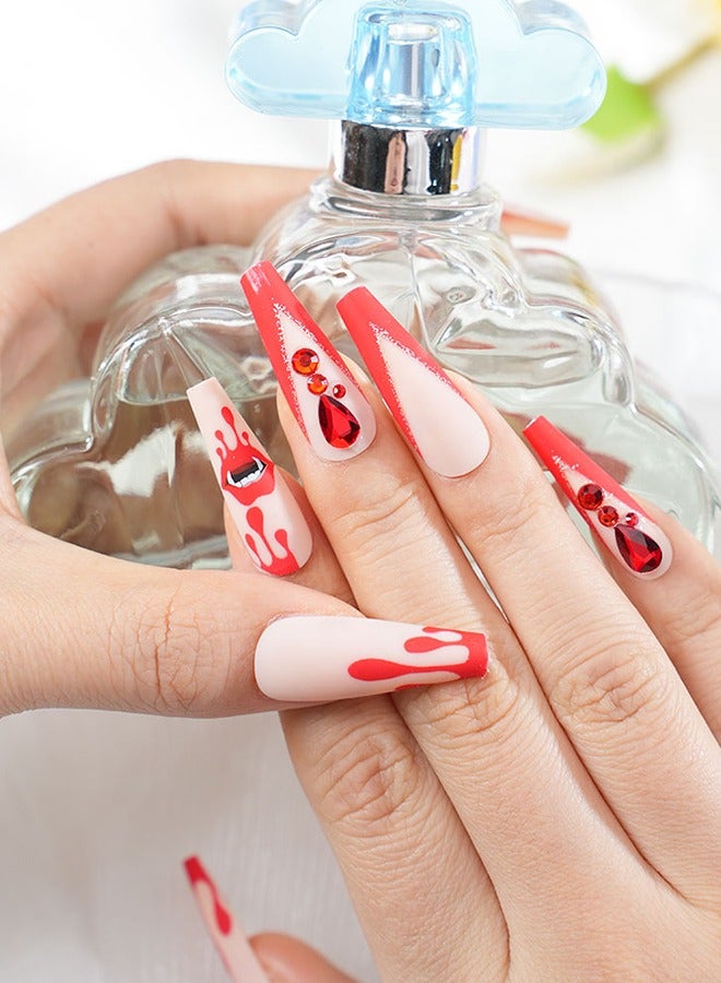 24 رقعة أظافر مضغوطة مع أدوات الأظافر، وطبعات حمراء مرسومة بالألماس، وأظافر طويلة شبه منحرف، ونماذج ذات طابع غريب ومسلٍّ، ورُقَع مريحة، وصحة وسلامة - Image 5