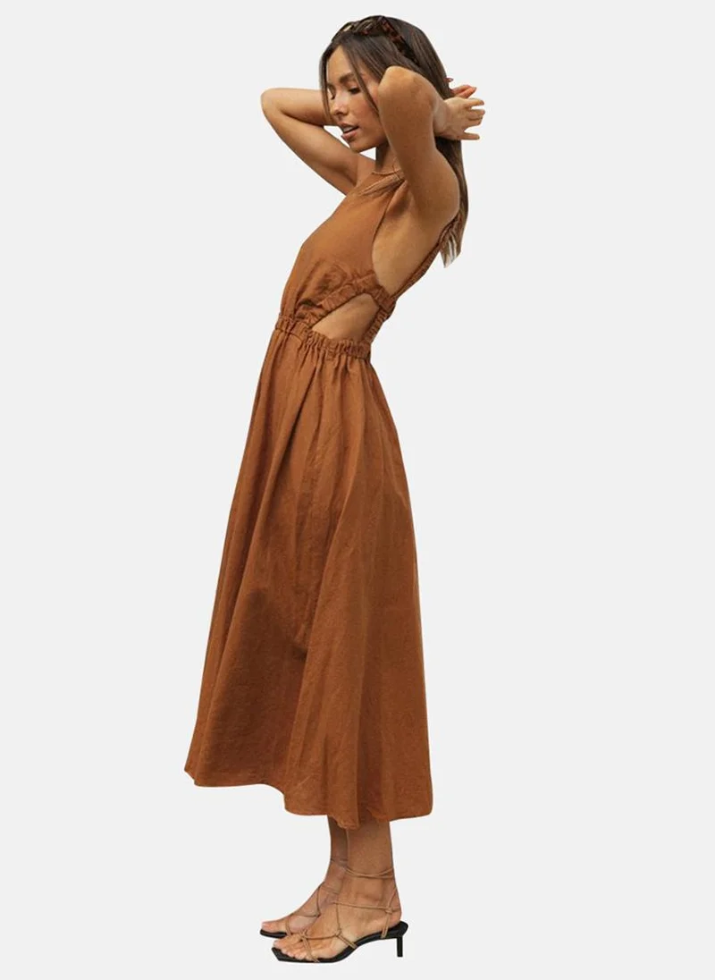 يونيكي Brown Boat Neck Solid Fit & Flared Dress