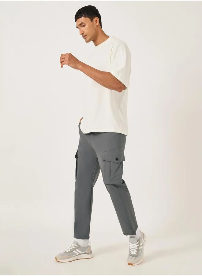 فورت كولينز Men Grey Solid Cargo Pants with Drawstring Hem