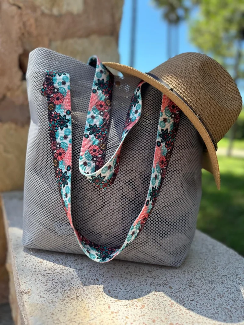 هوبي ماركت ارت Mesh Women's Beach Bag Daily Hand and Shoulder Bag Picnic Bag 44X37 Cm. Grey