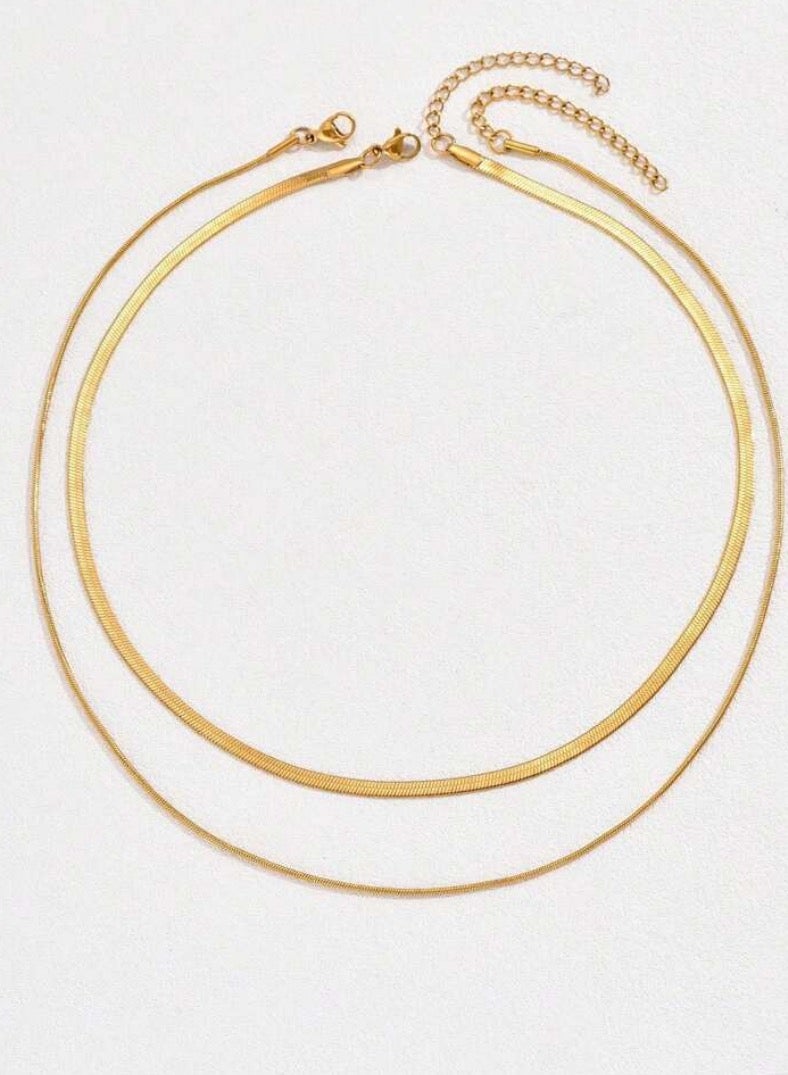 إيكوال سلسال نسائي أنيق مكون من قطعتين مصنوع من الاستانلس ستيل مطلي باللون الذهبي - Image 3