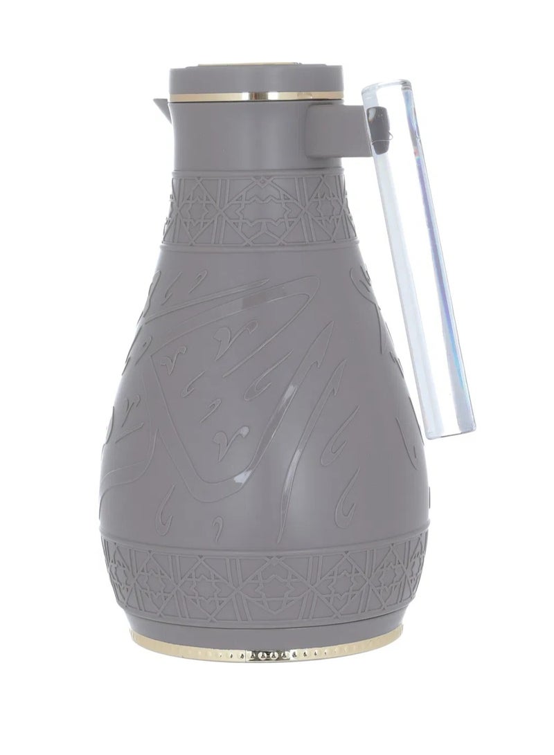 السيف غاليري طقم ترامس كرم السيف غاليري، 1 / 0.65 لتر، نقش إسلامي، حافظة داخلية زجاج حراري، هيكل خارجي بلاستيك - كابتشينو - Image 4