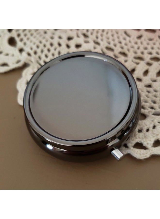 Houder Classy Gray Metal Pill Box Decorative Pill Case with Gift Box - Carry Your Meds in Style (Round) - Image 5