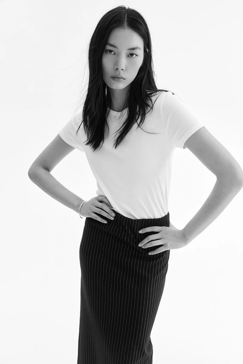 اتش اند ام تنورة ميدي