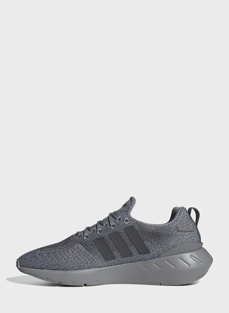 adidas Originals Swift Run 22