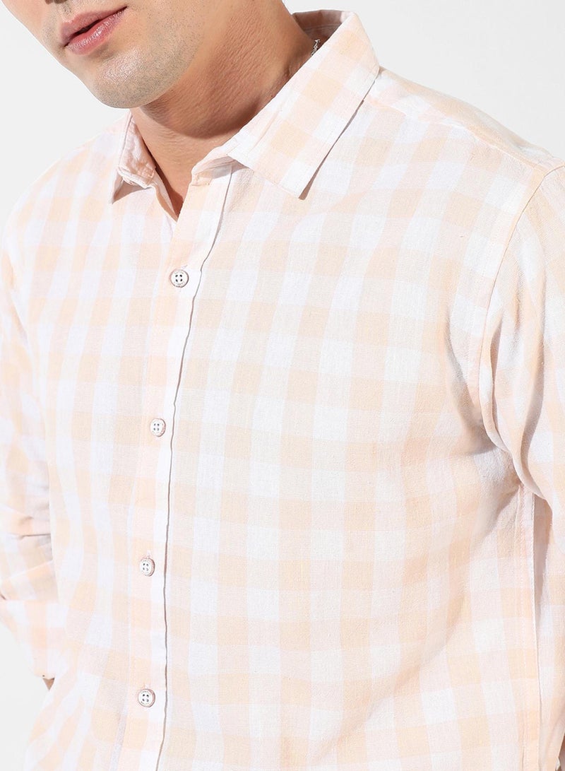 Campus Sutra Campus Sutra Men's White & Peach Checkered Button Up Spread Collar Shirt For Casual Wear | Regular Fit | Cotton Blend Shirt Crafted With Long Sleeve, Comfort Fit & High-Performance For Everyday Wear - Image 5