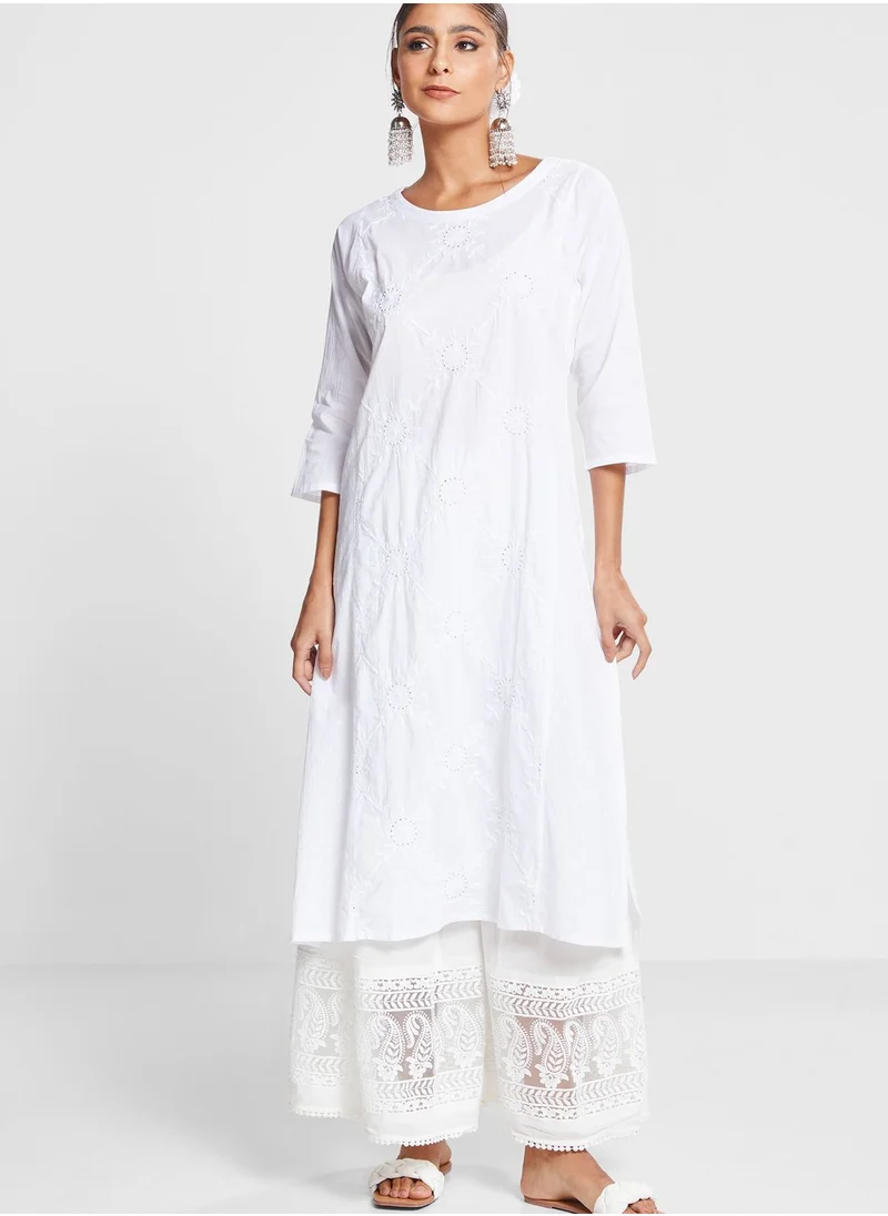 Fabindia Crew Neck Broidered Kurti