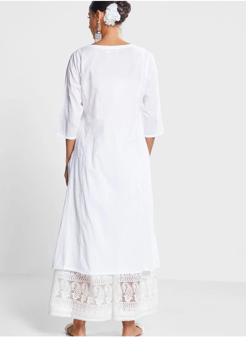 Fabindia Crew Neck Broidered Kurti